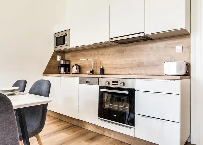 Charles Bridge - 3 Bedroom Apartment - Old Town